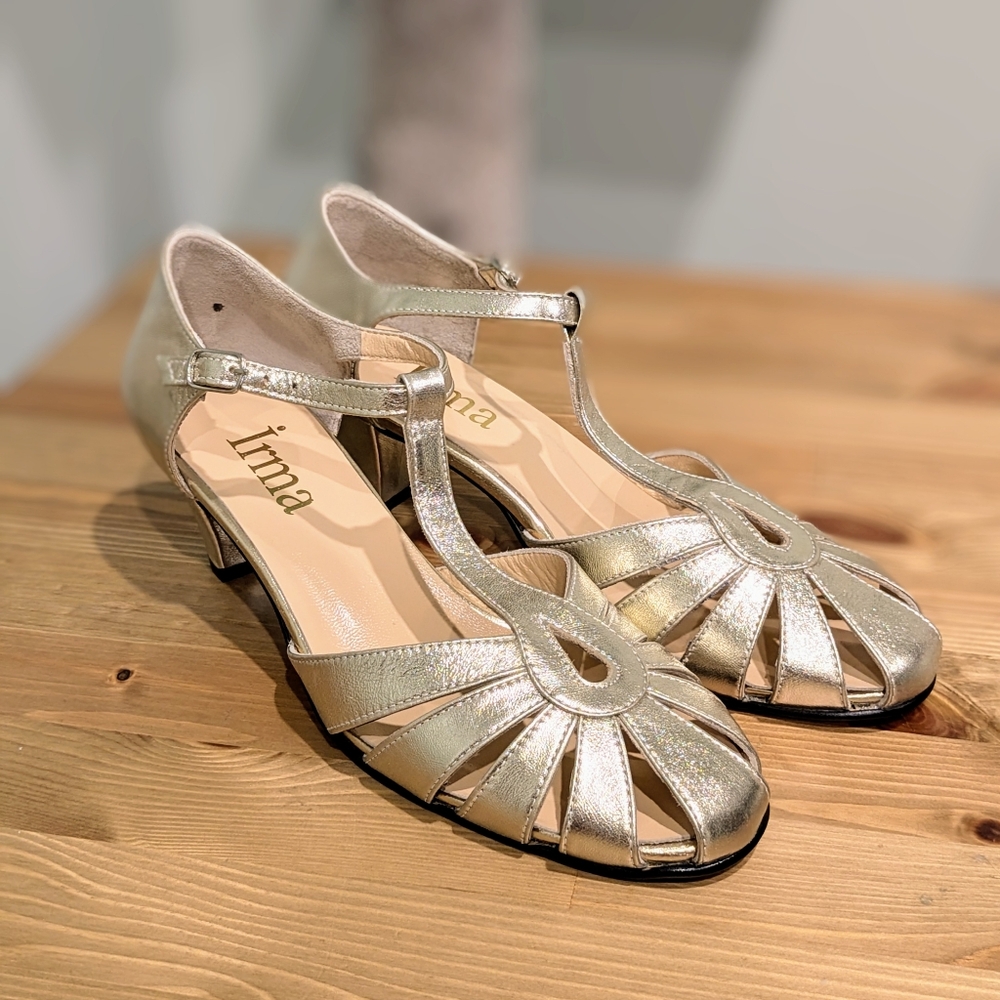 Irma Retro style Leather Handmade Heels